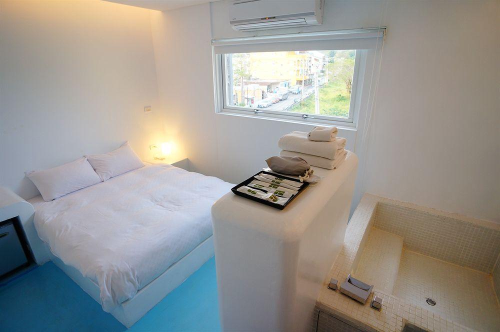 Bed and Breakfast Kenting The House Shanjiao Экстерьер фото